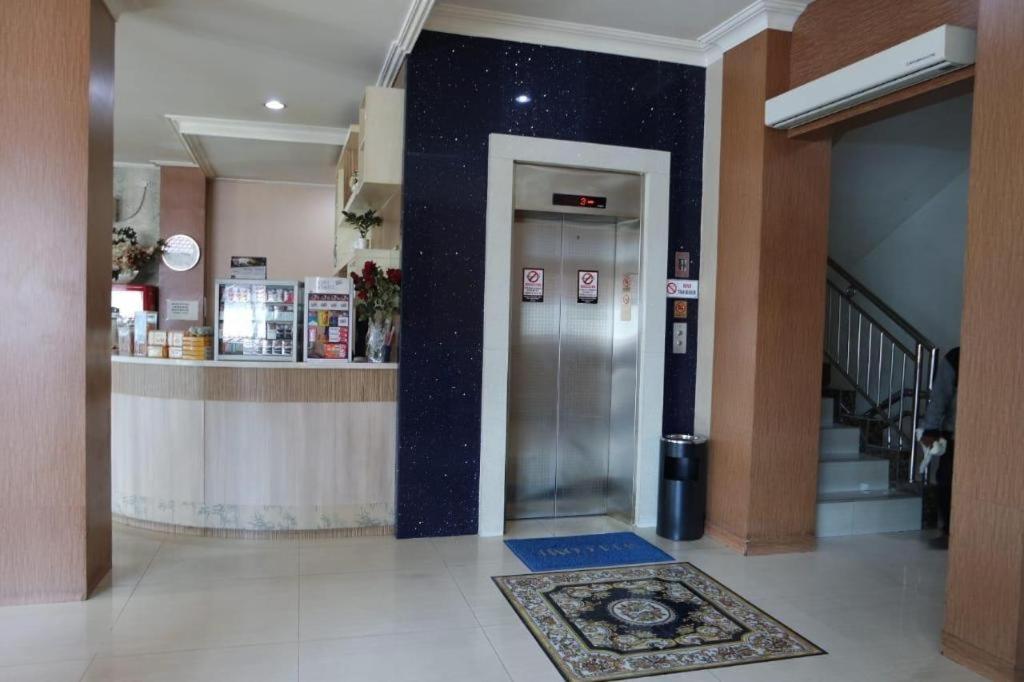 Hotel Sulawesi Gorontalo Surabaya Eksteriør bilde